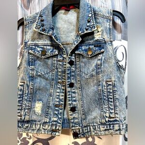 EUC Tinseltown Kids Denim Couture Blue Denim Vest Classic Style‎ Size M